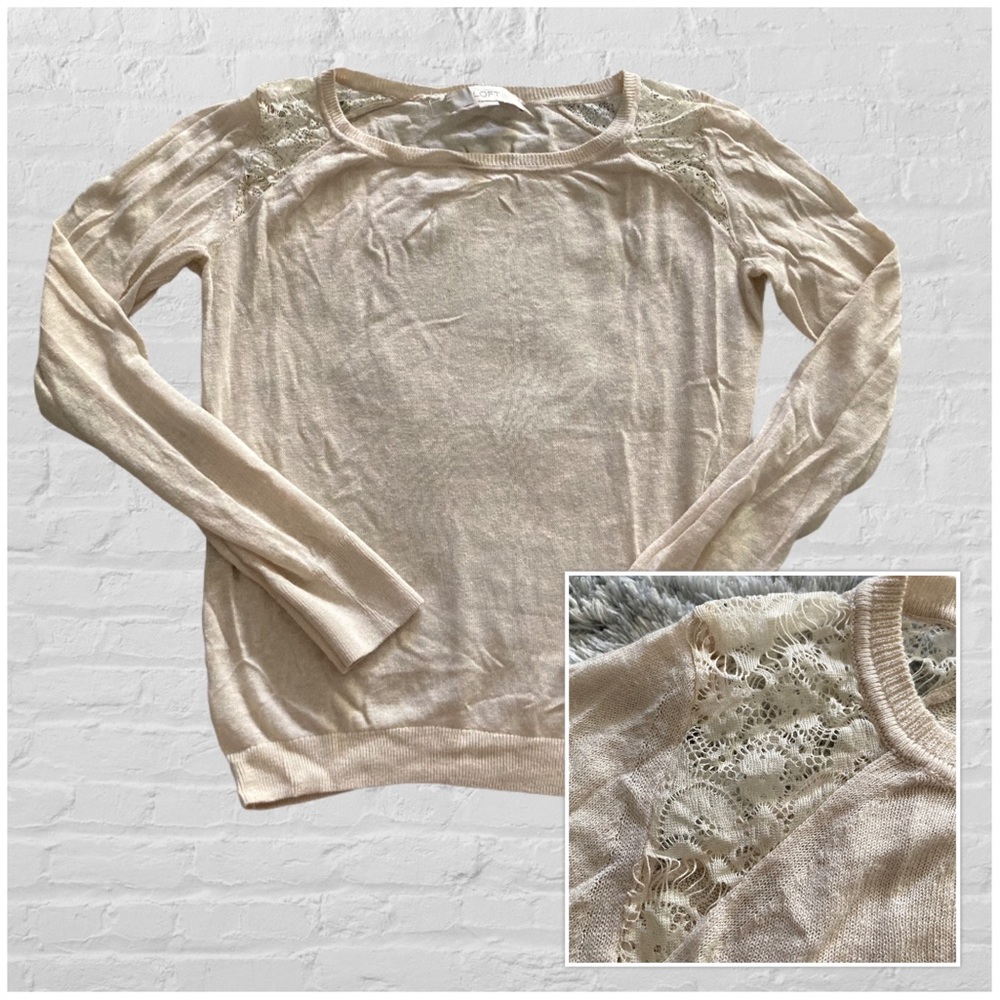 🛍🏙3️⃣ for 1️⃣5️⃣ Loft linen lace detail sweater
